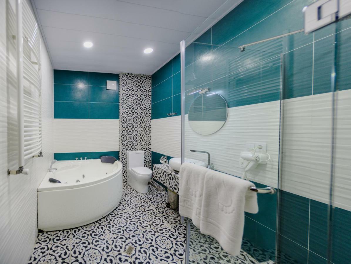 Golden Globe Boutique Hotel Tbilissi Extérieur photo